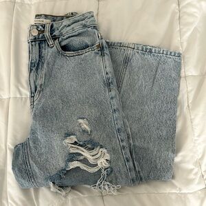 PacSun Women’s Light Wash Distressed 90’s Boyfriend Jean